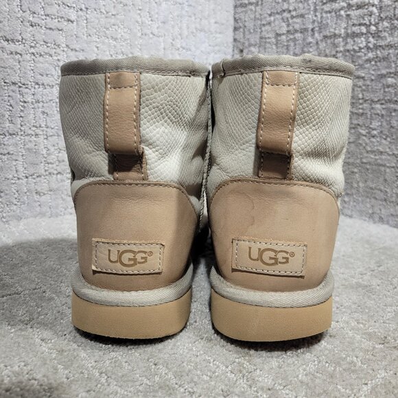 UGG Classic Mini Snake II Women's Size 7 US Beige Leather Lined Boots 1017914 - Picture 3 of 11